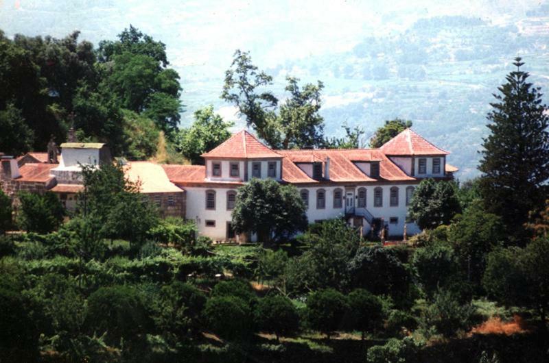 Alojamento Da Ribeirinha Carquere ภายนอก รูปภาพ